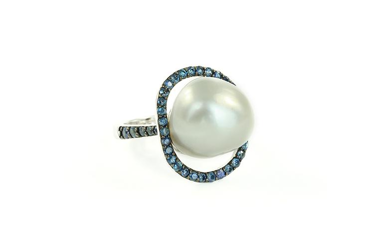 SOUTH SEA PEARL & SAPPHIRE RING