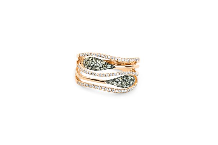 DIAMOND WAVE RINGFree deliveryReturns