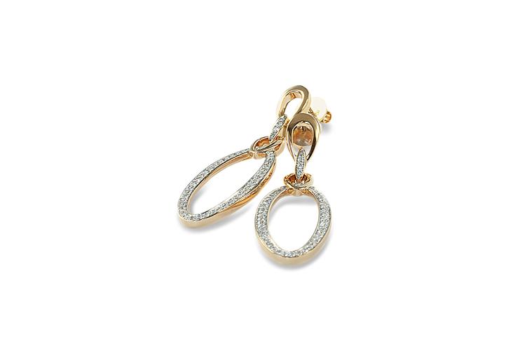 OVAL SHAPED DIAMOND EARRINGS